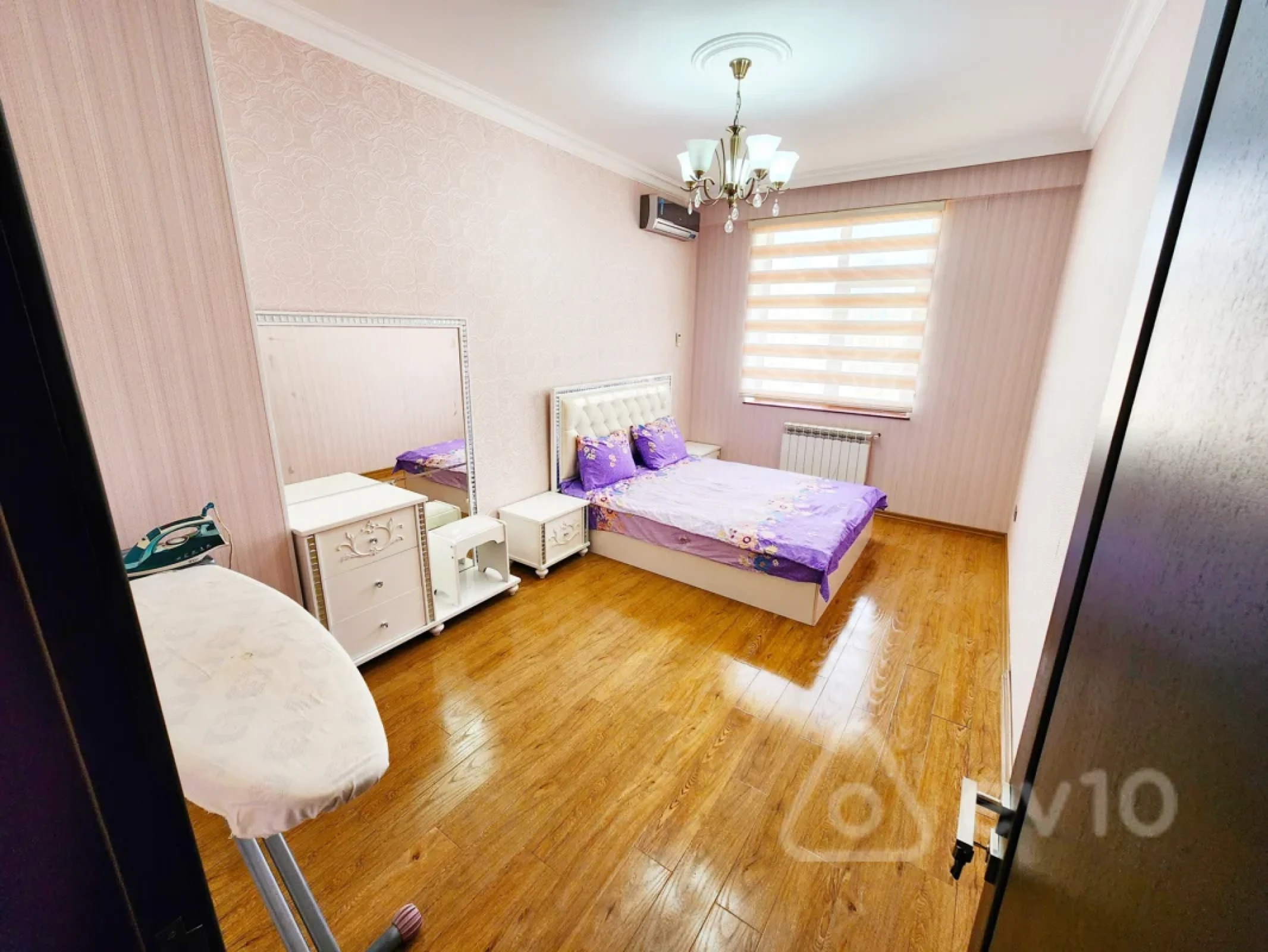 Kirayə verilir 3 otaqlı yeni tikili 140 m²