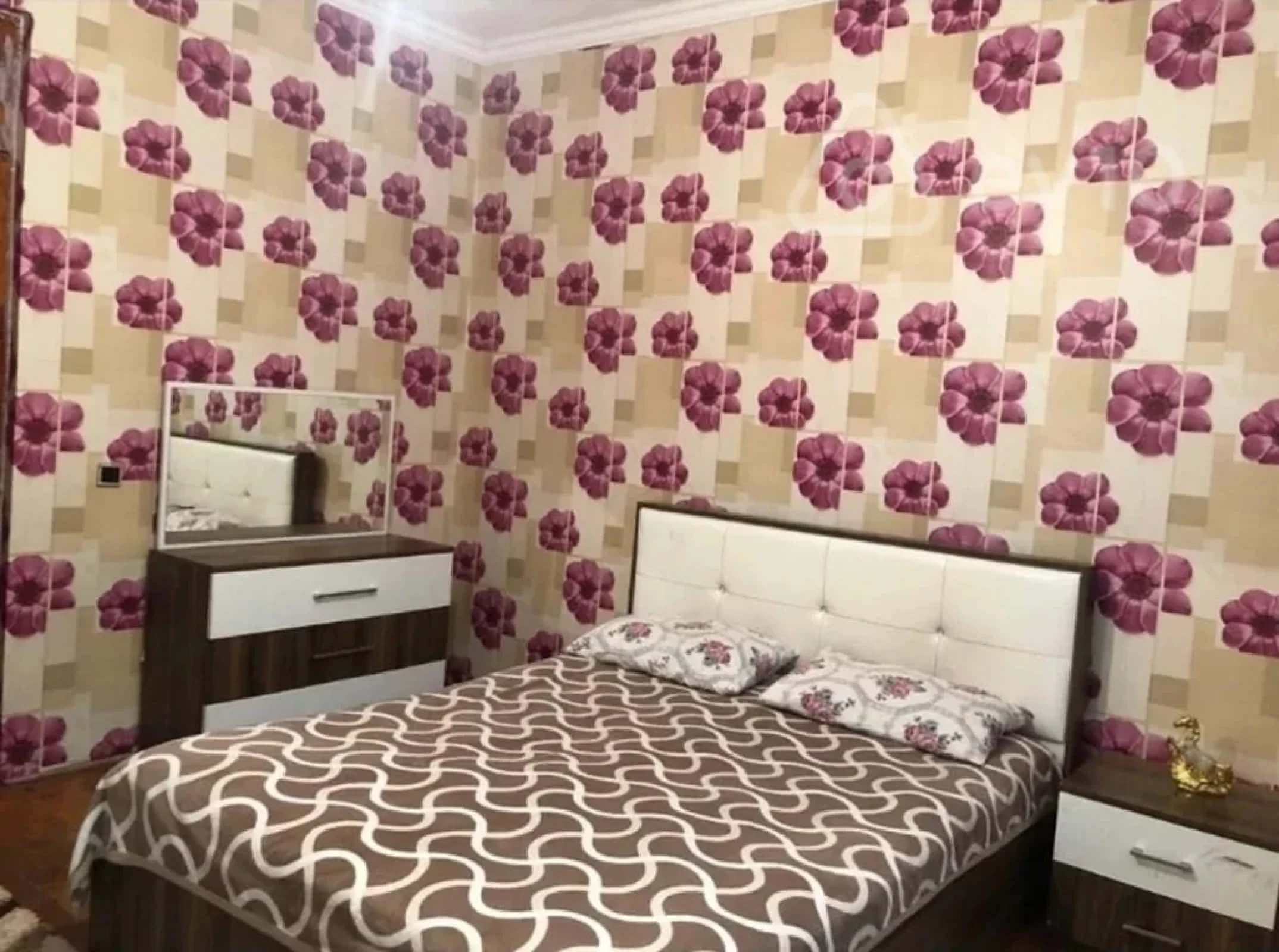 Satılır 7 otaqlı həyət evi 200 m²