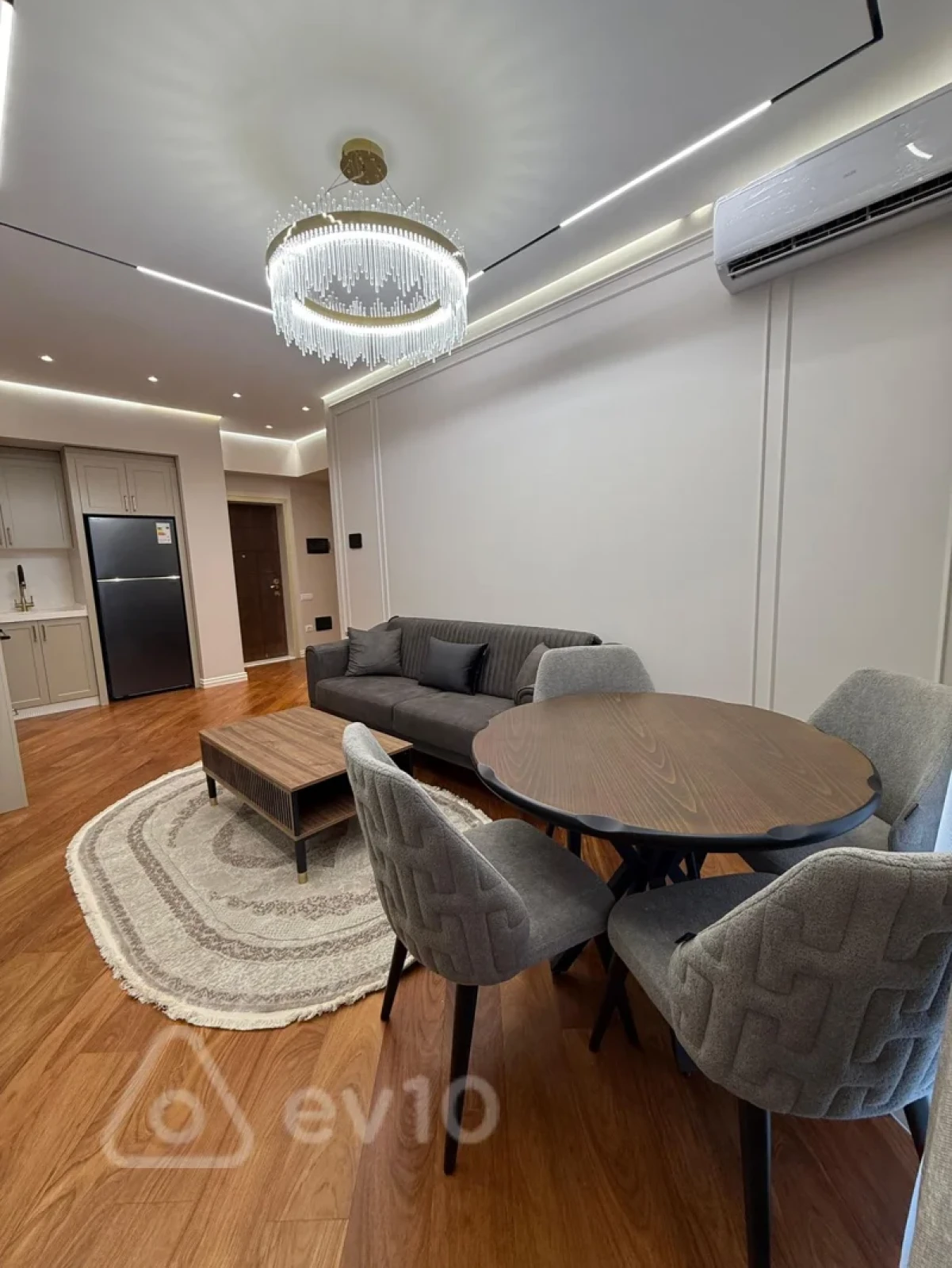 Kirayə verilir 2 otaqlı yeni tikili 66 m²