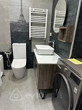 Kirayə verilir 3 otaqlı yeni tikili 140 m²