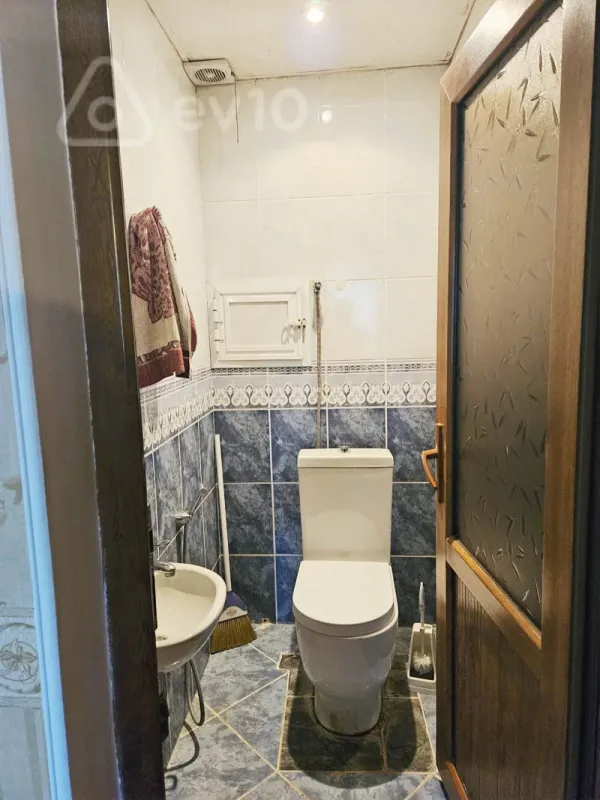 Kirayə verilir 9 otaqlı həyət evi 300 m²