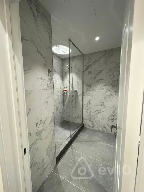 Kirayə verilir 4 otaqlı yeni tikili 104 m²