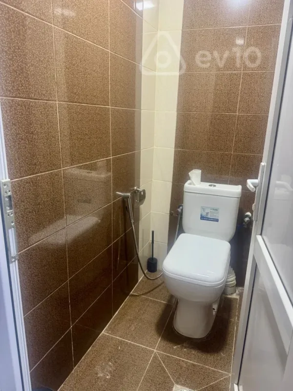 Kirayə verilir 2 otaqlı yeni tikili 85 m²