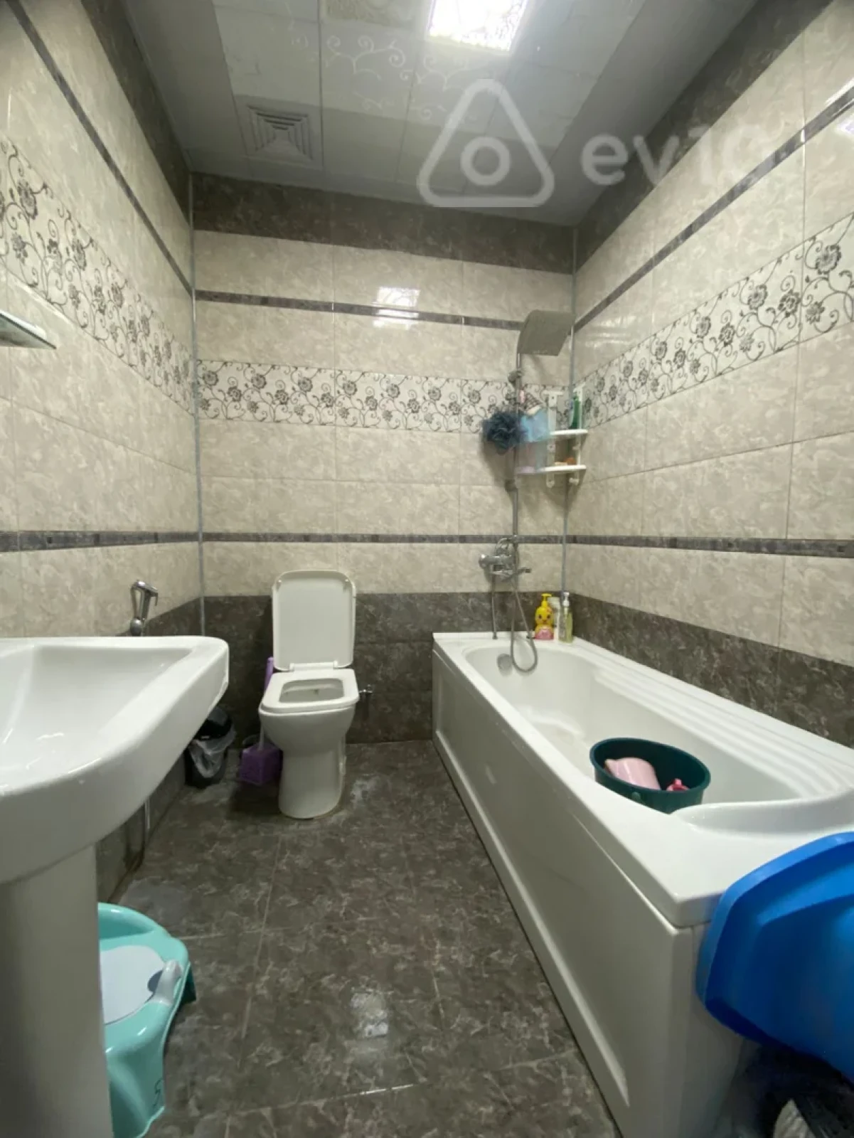 Satılır 2 otaqlı yeni tikili 65 m²