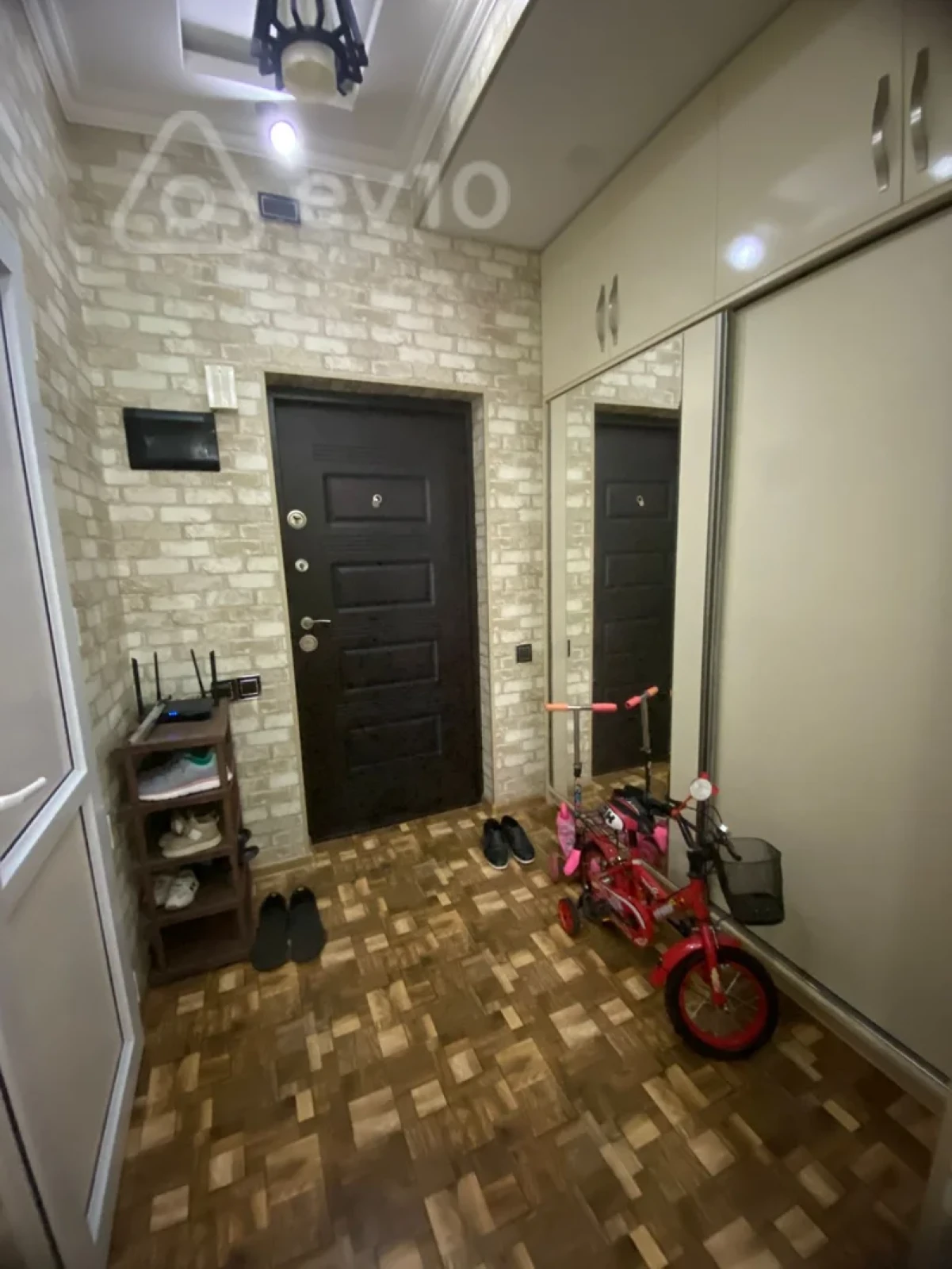 Satılır 2 otaqlı yeni tikili 65 m²