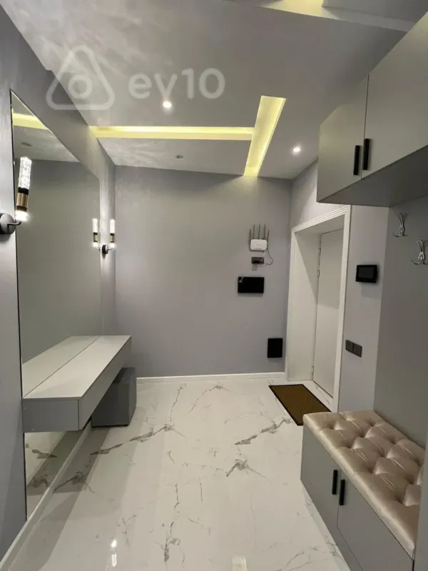 Kirayə verilir 3 otaqlı yeni tikili 100 m²