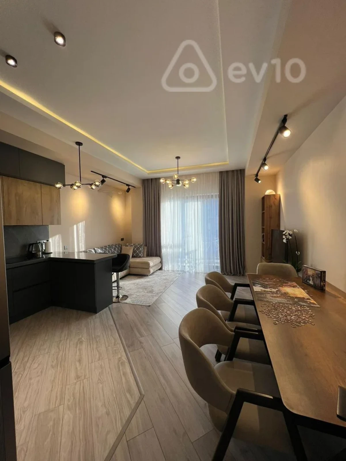 Kirayə verilir 3 otaqlı yeni tikili 100 m²