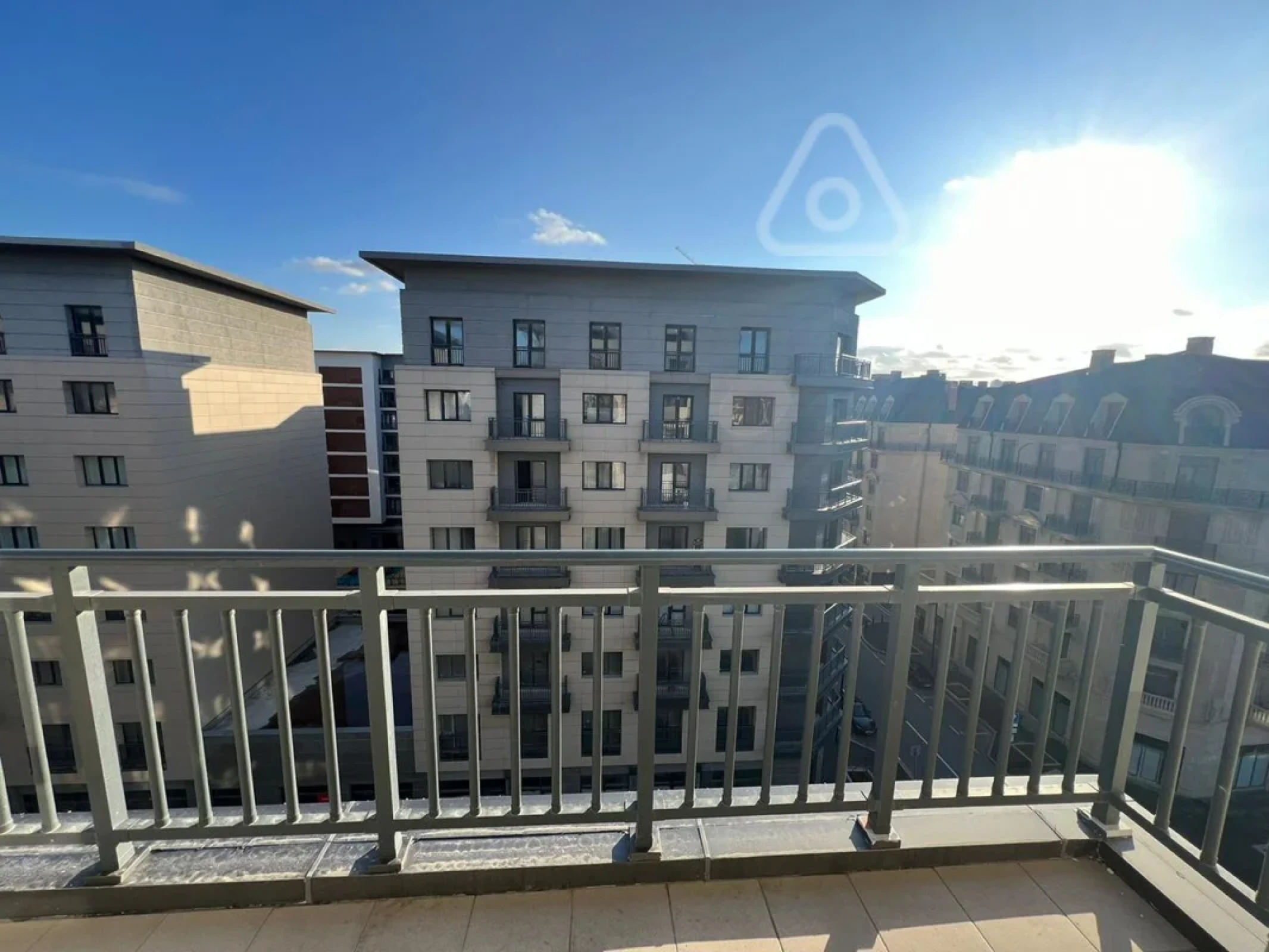 Kirayə verilir 3 otaqlı yeni tikili 100 m²