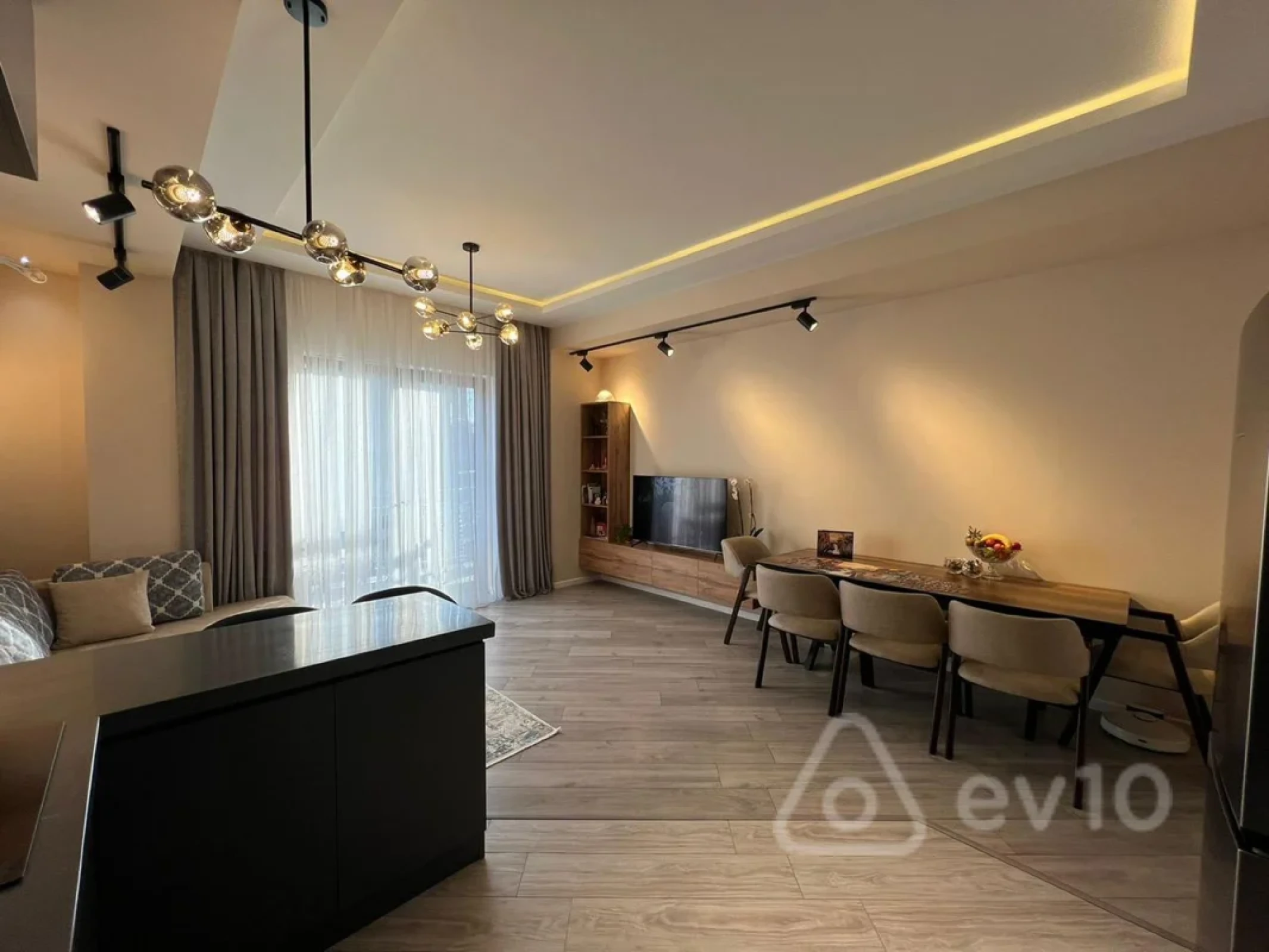 Kirayə verilir 3 otaqlı yeni tikili 100 m²