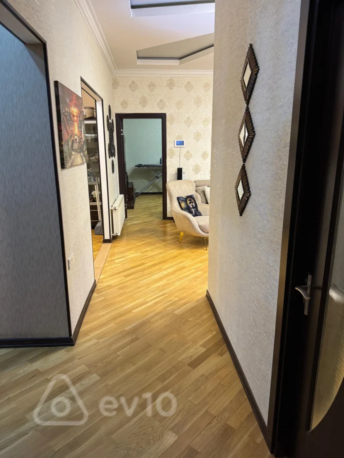 Kirayə verilir 4 otaqlı yeni tikili 130 m²