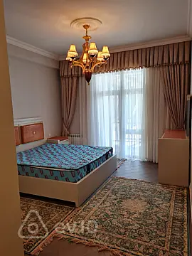 Kirayə verilir 3 otaqlı yeni tikili 170 m²