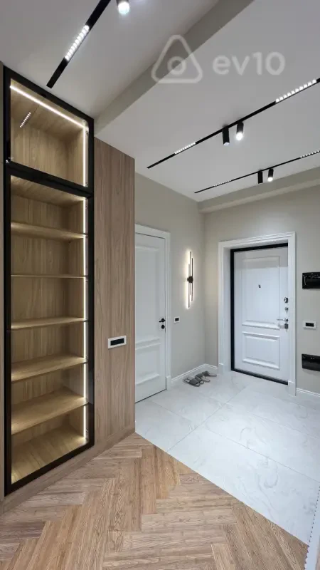 Satılır 2 otaqlı yeni tikili 68 m²