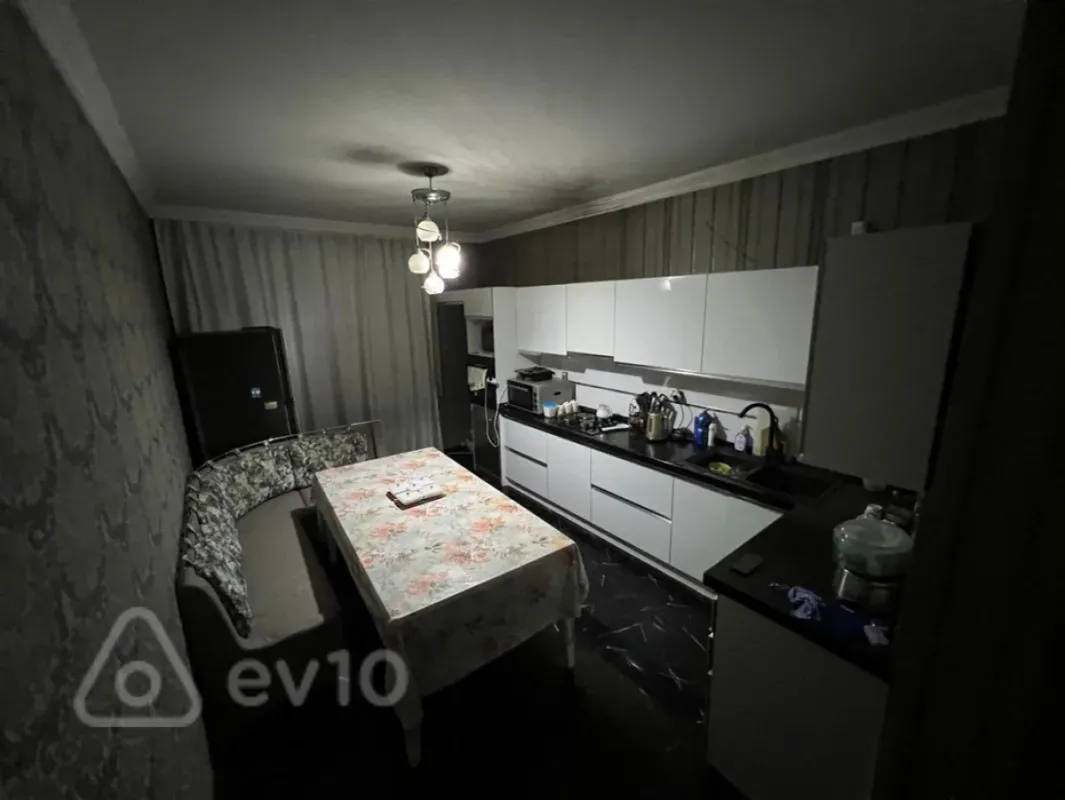 Satılır 3 otaqlı yeni tikili 147 m²