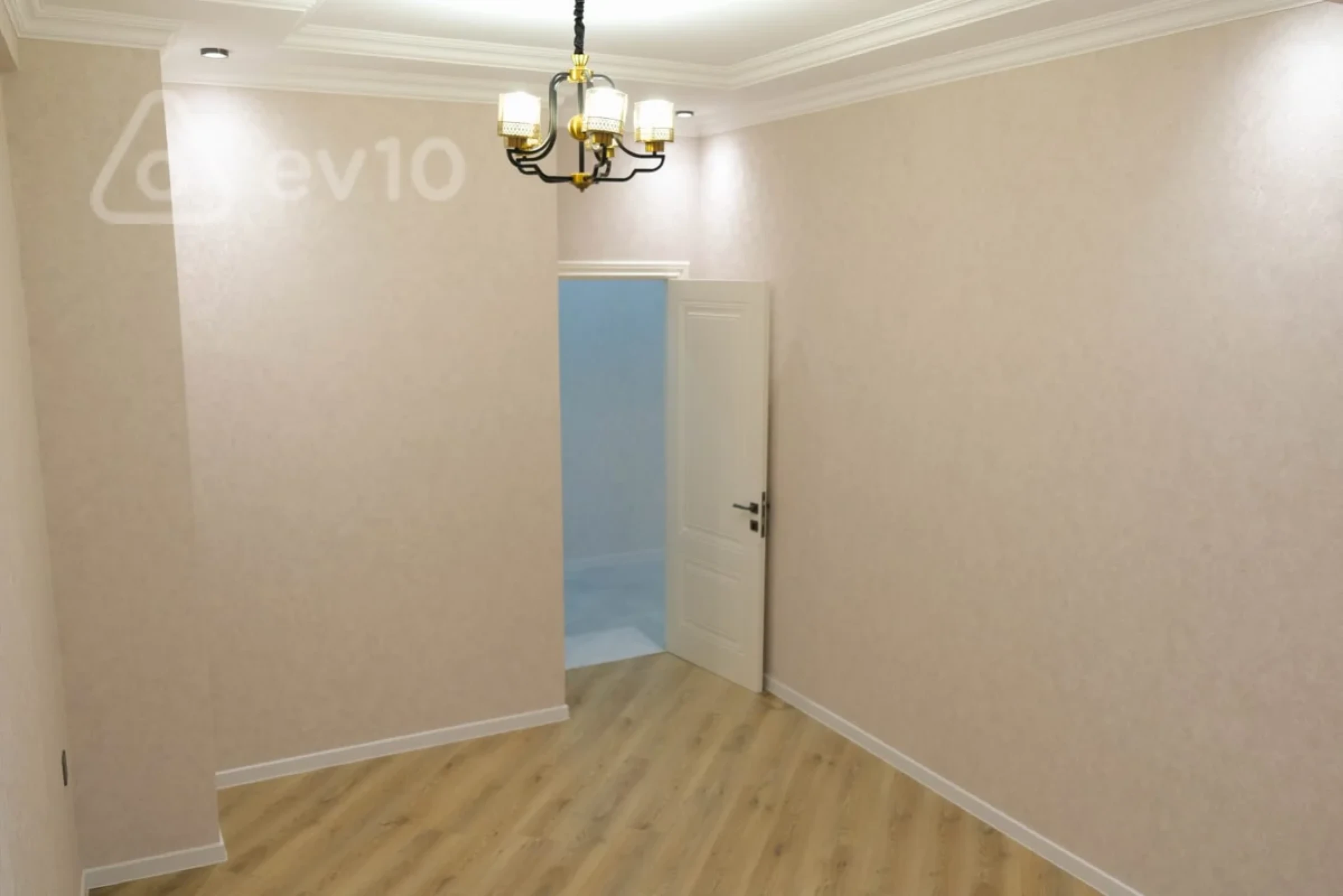 Satılır 4 otaqlı yeni tikili 152 m²