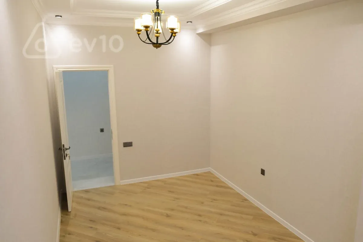 Satılır 4 otaqlı yeni tikili 152 m²