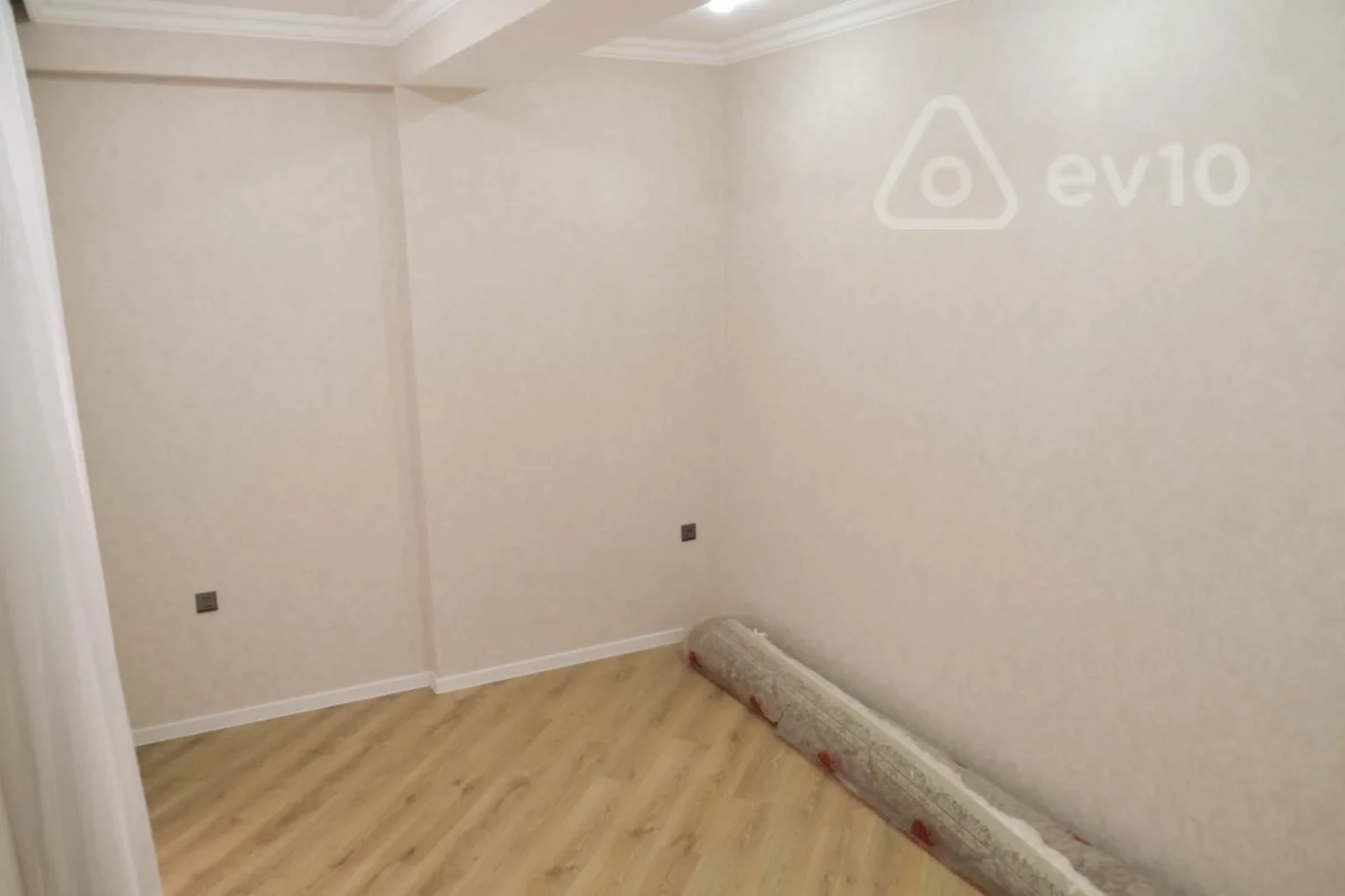 Satılır 4 otaqlı yeni tikili 152 m²