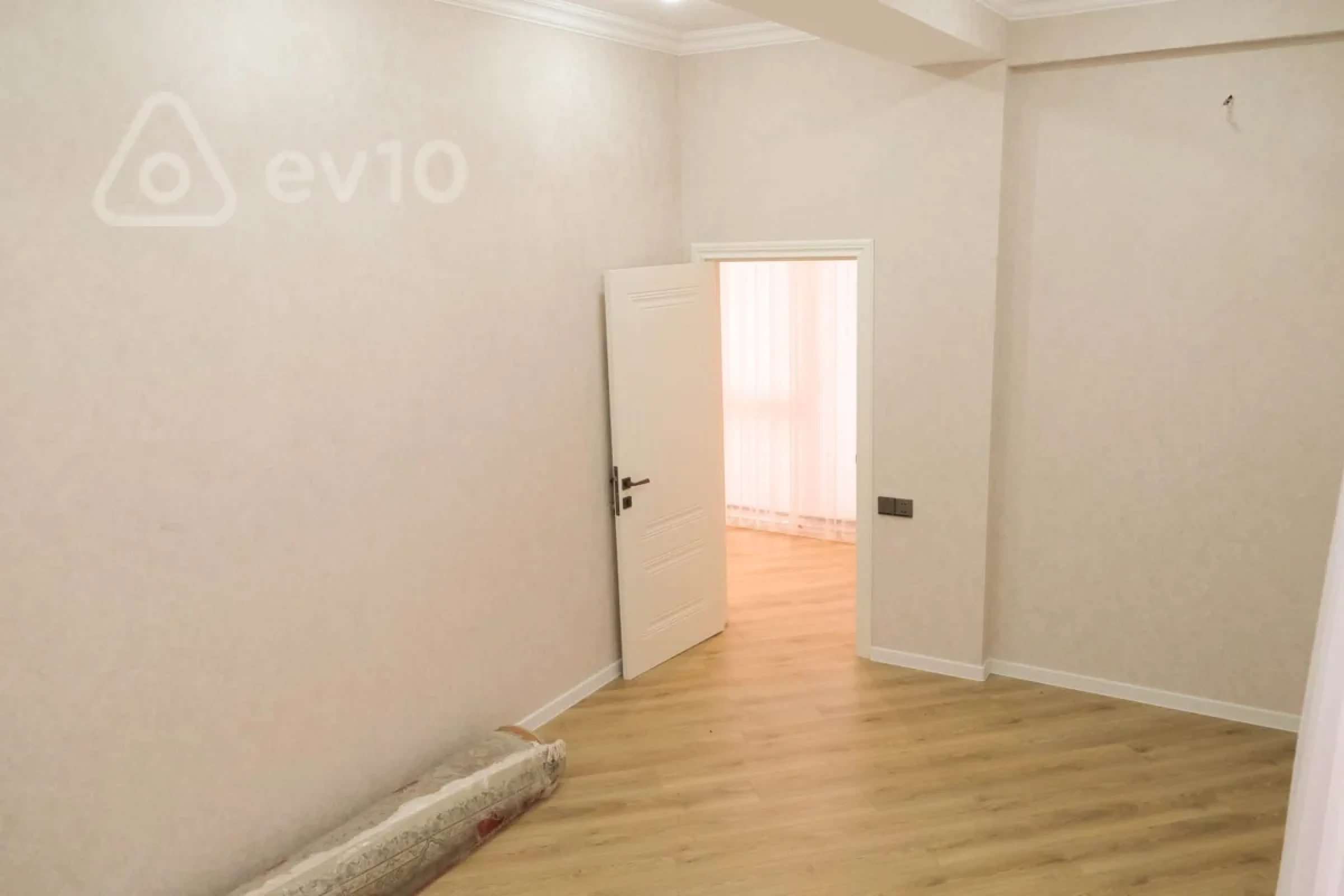 Satılır 4 otaqlı yeni tikili 152 m²