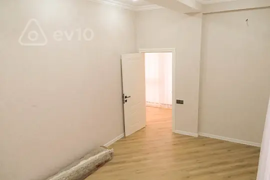 Satılır 4 otaqlı yeni tikili 152 m²