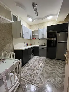 Kirayə verilir 2 otaqlı yeni tikili 80 m²