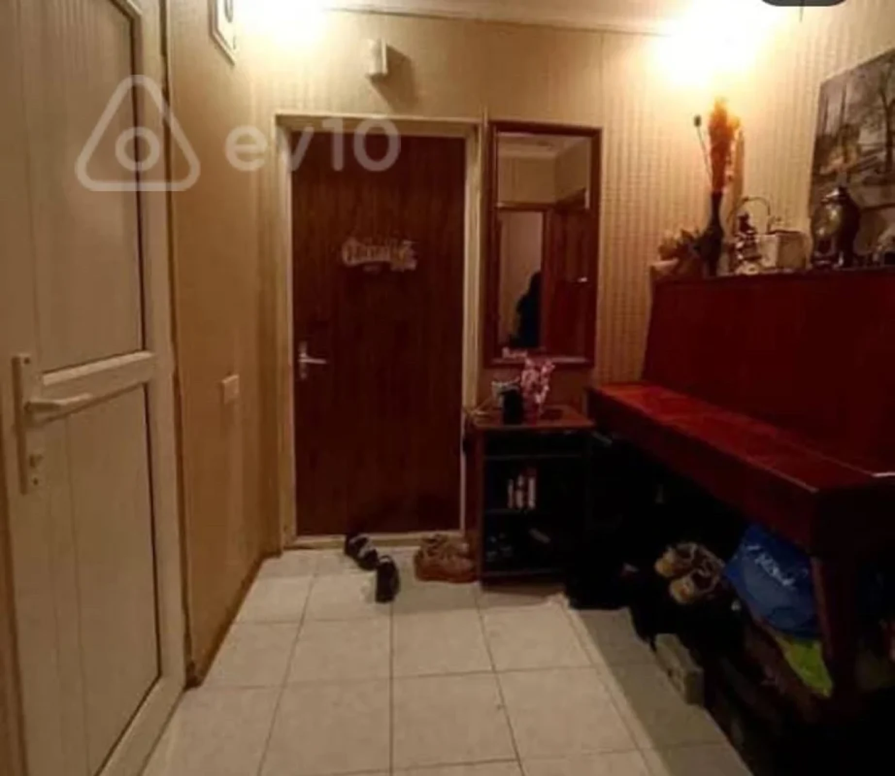 Kirayə verilir 3 otaqlı köhnə tikili 85 m²