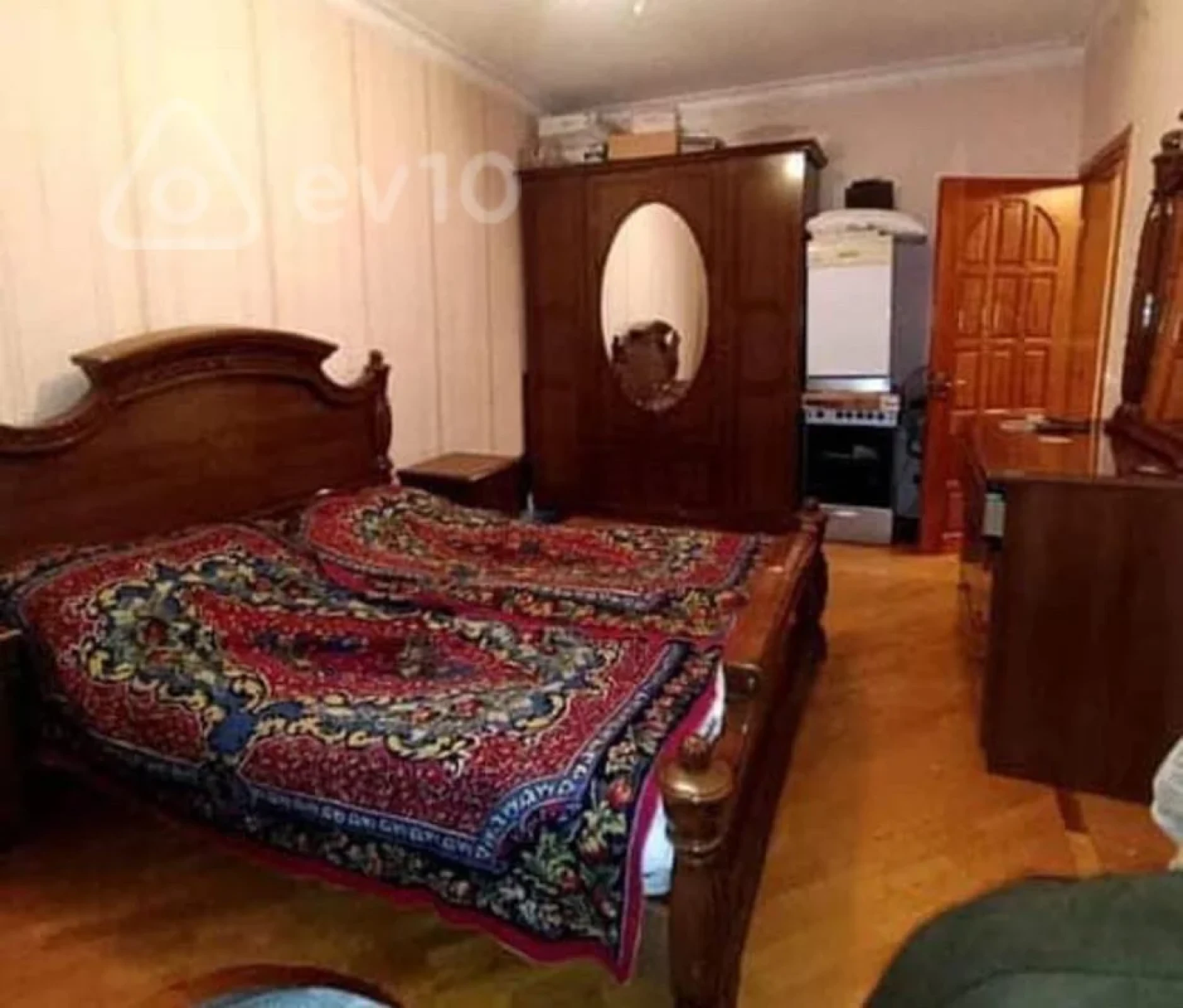 Kirayə verilir 3 otaqlı köhnə tikili 85 m²