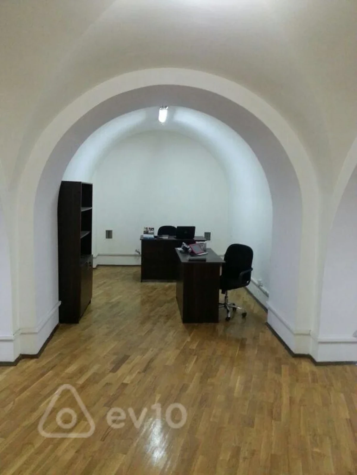 Satılır mənzil 190 m²