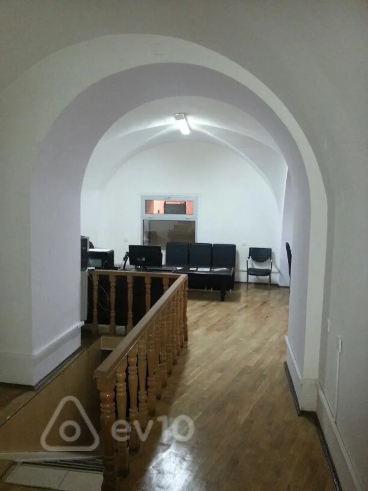 Satılır mənzil 190 m²