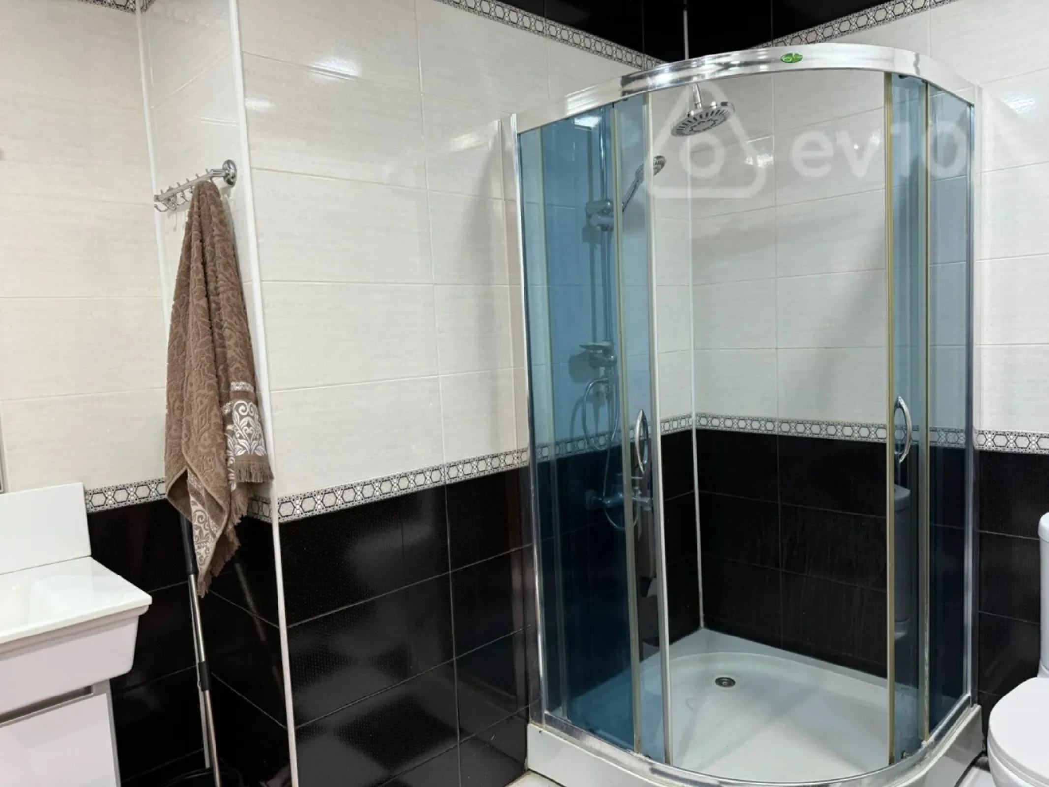 Kirayə verilir 3 otaqlı yeni tikili 124 m²