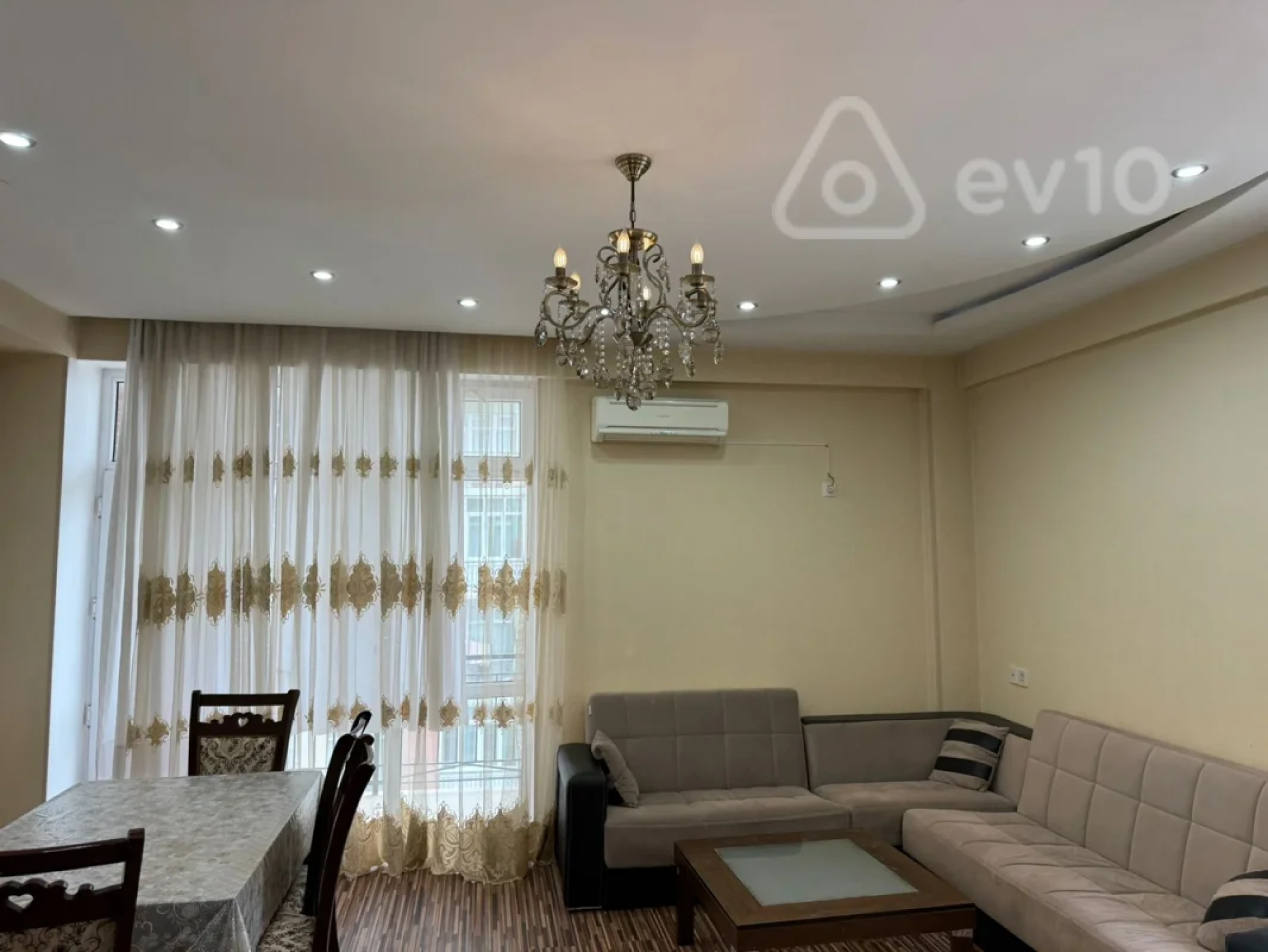 Kirayə verilir 3 otaqlı yeni tikili 124 m²