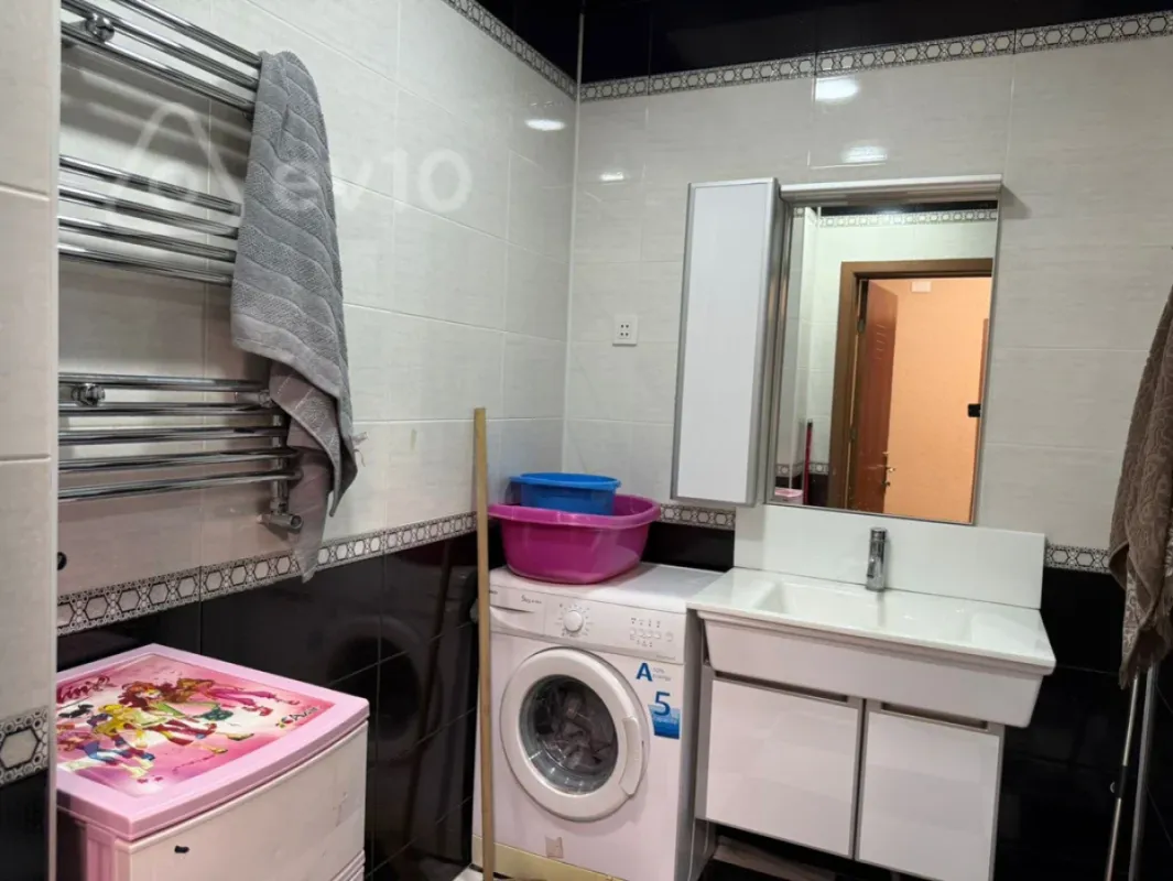 Kirayə verilir 3 otaqlı yeni tikili 124 m²