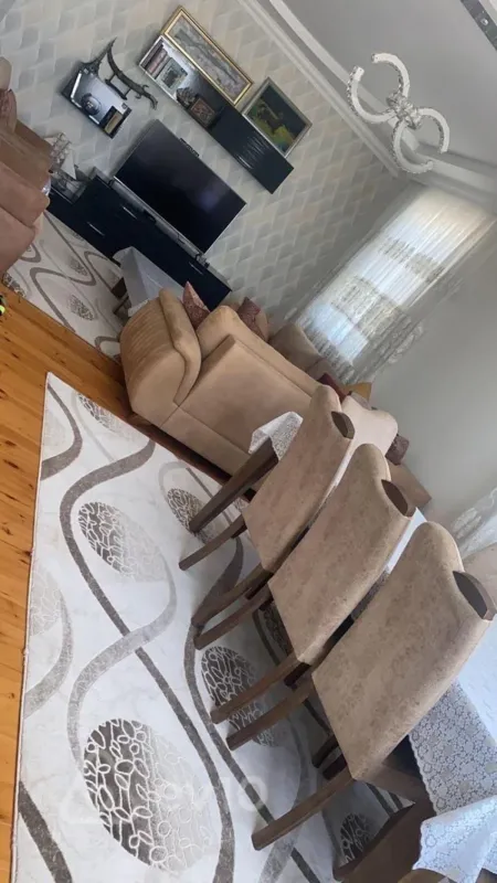 Satılır 6 otaqlı həyət evi 210 m²