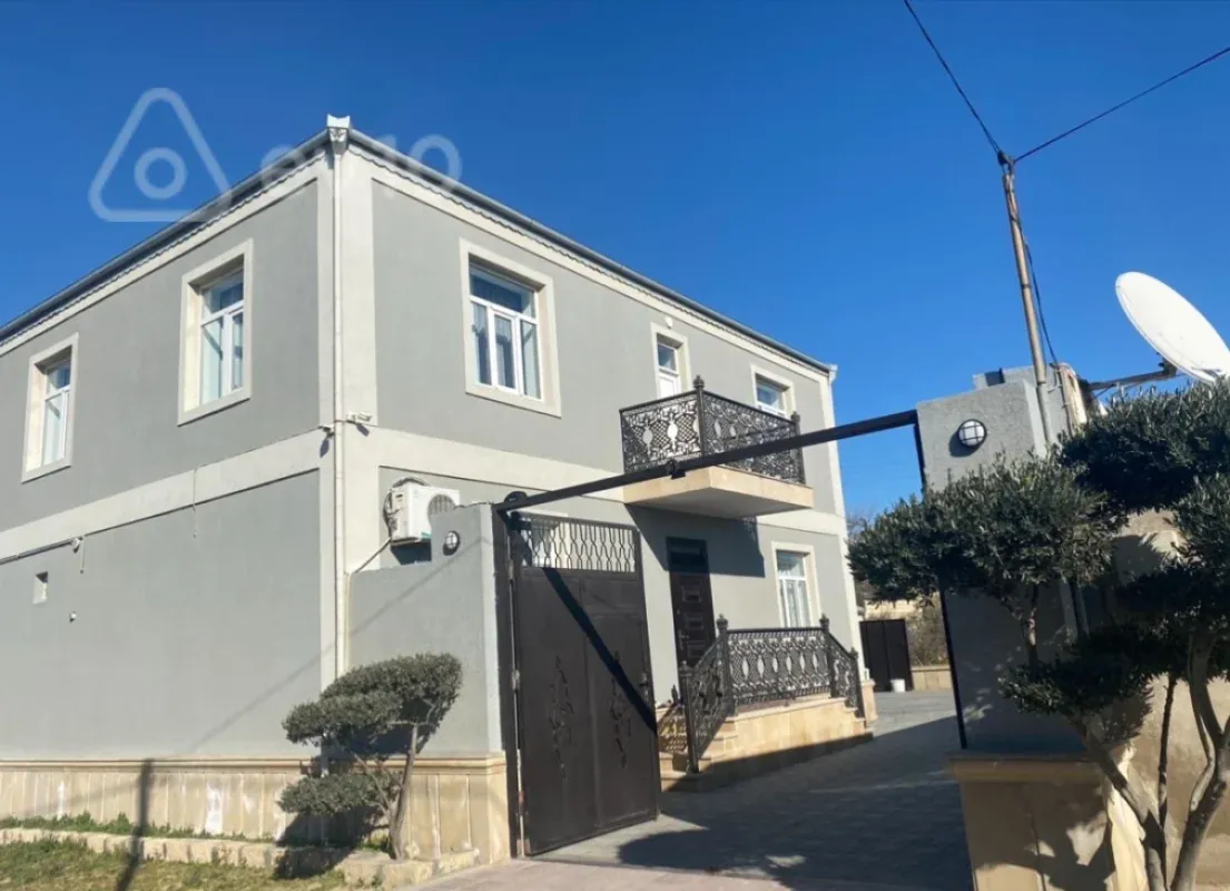 Satılır 6 otaqlı həyət evi 210 m²