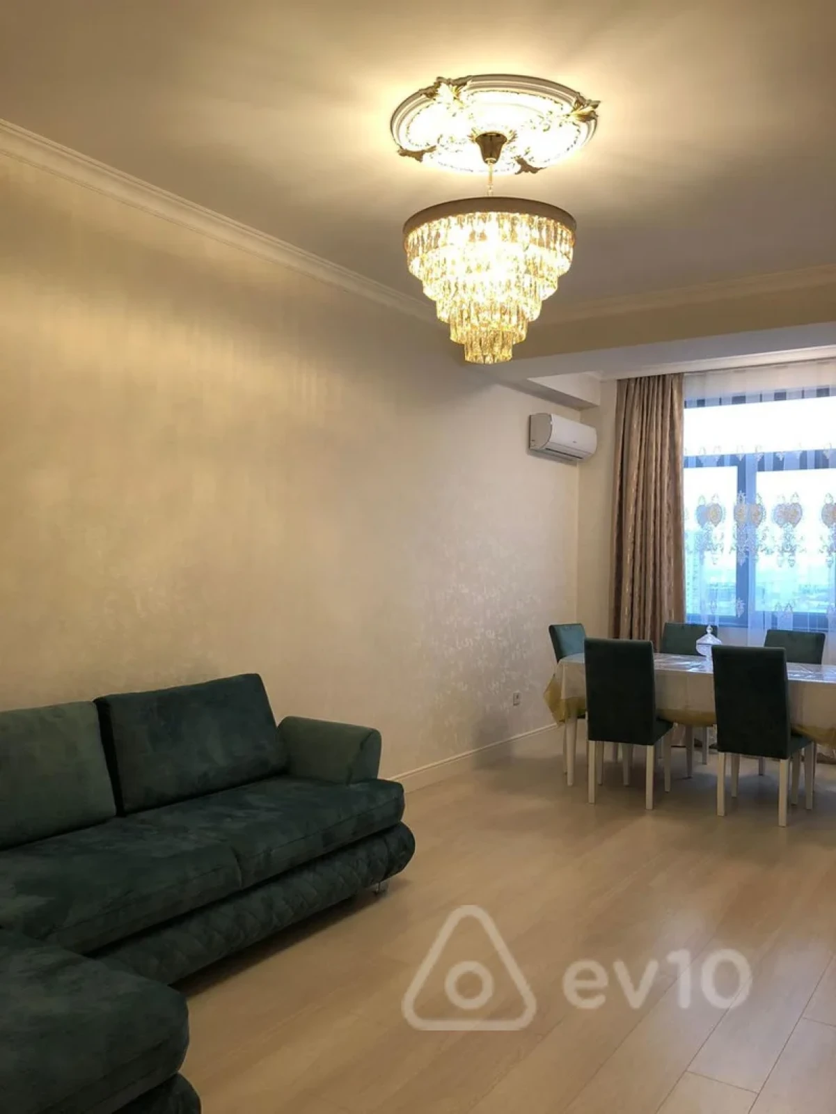 Kirayə verilir 2 otaqlı yeni tikili 86 m²