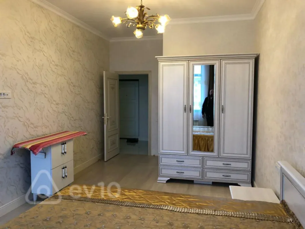 Kirayə verilir 2 otaqlı yeni tikili 86 m²