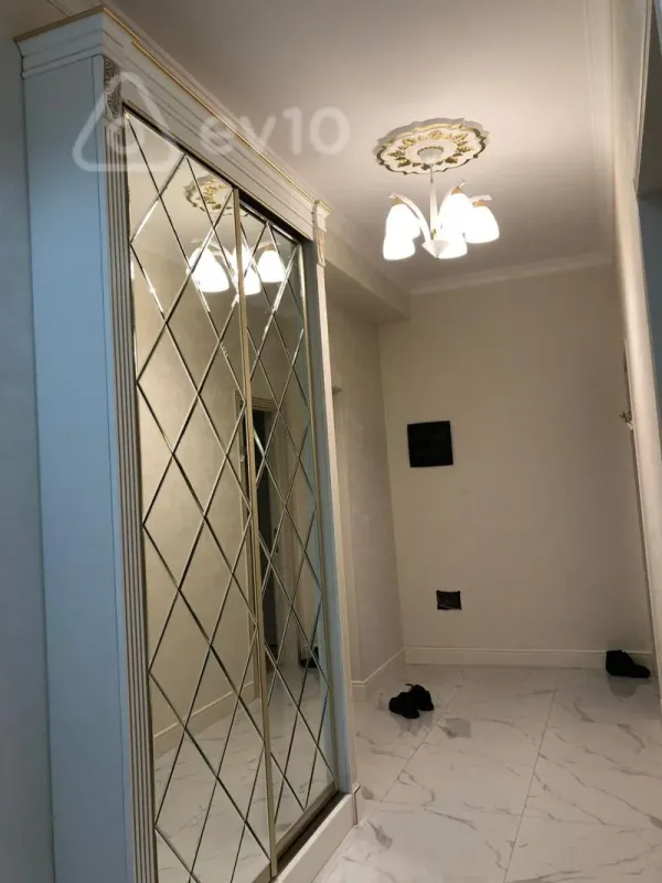 Kirayə verilir 2 otaqlı yeni tikili 86 m²