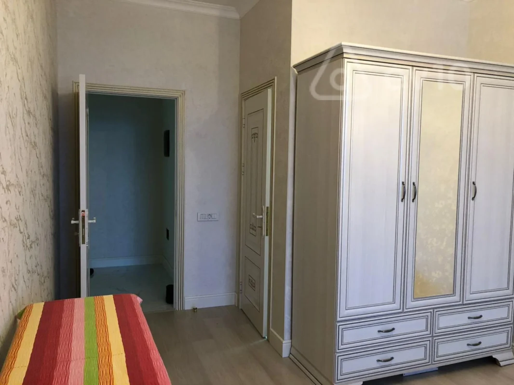 Kirayə verilir 2 otaqlı yeni tikili 86 m²