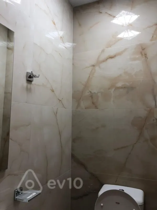 Kirayə verilir 2 otaqlı yeni tikili 86 m²