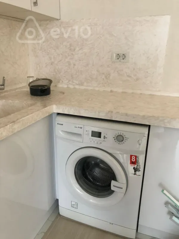 Kirayə verilir 2 otaqlı yeni tikili 86 m²