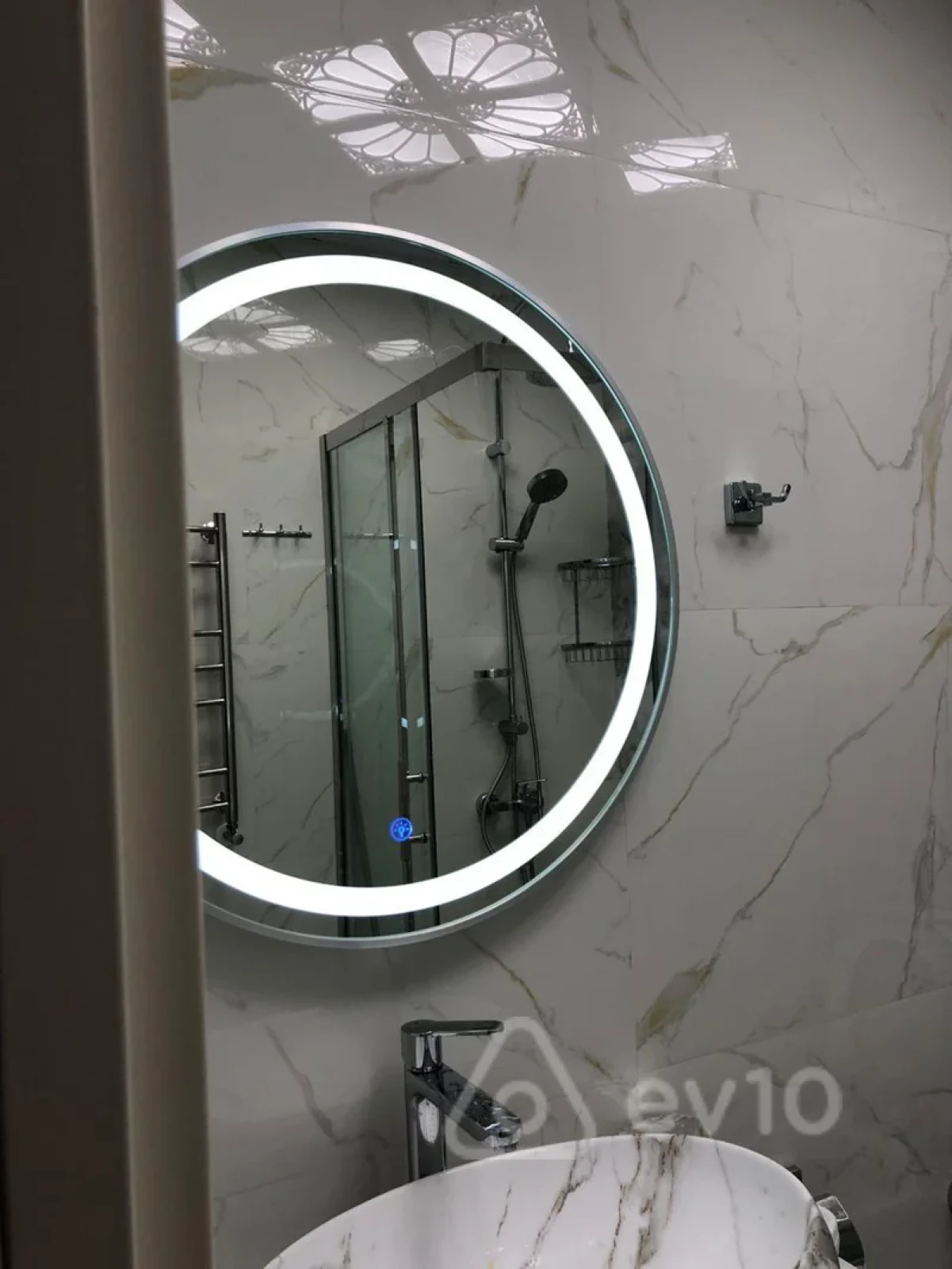 Kirayə verilir 2 otaqlı yeni tikili 86 m²