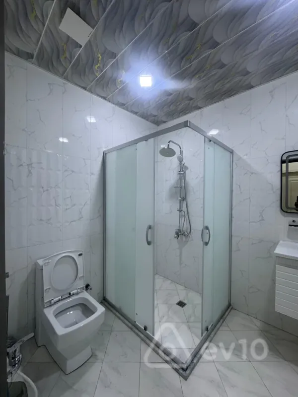 Kirayə verilir 3 otaqlı yeni tikili 100 m²