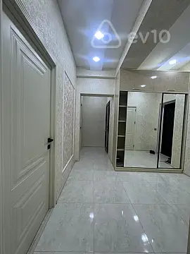 Kirayə verilir 3 otaqlı yeni tikili 100 m²