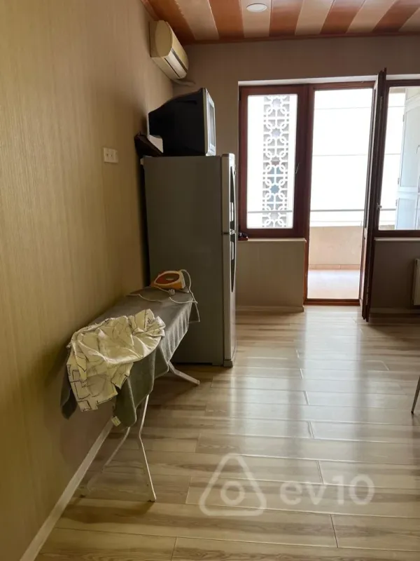 Kirayə verilir 3 otaqlı yeni tikili 128 m²