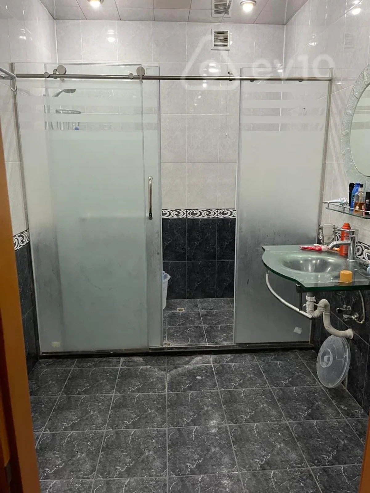 Kirayə verilir 3 otaqlı yeni tikili 128 m²