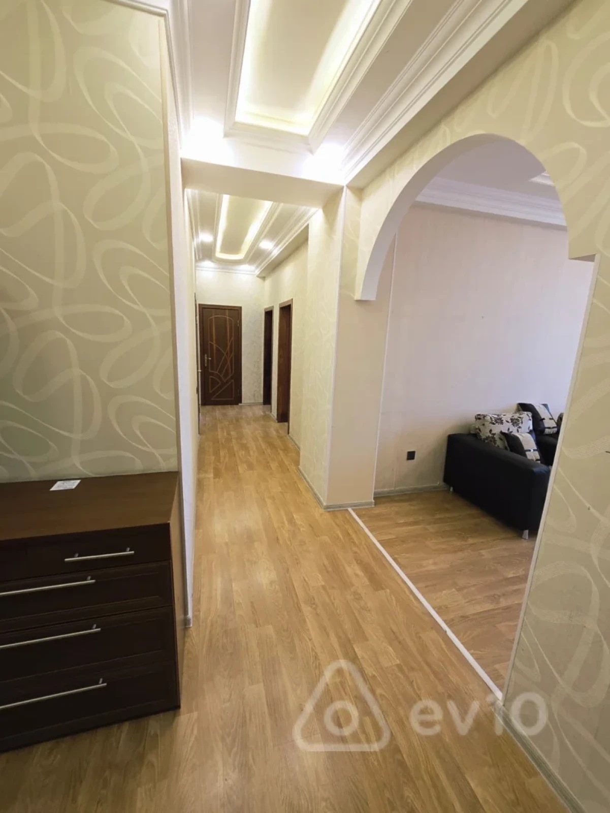 Kirayə verilir 3 otaqlı yeni tikili 65 m²