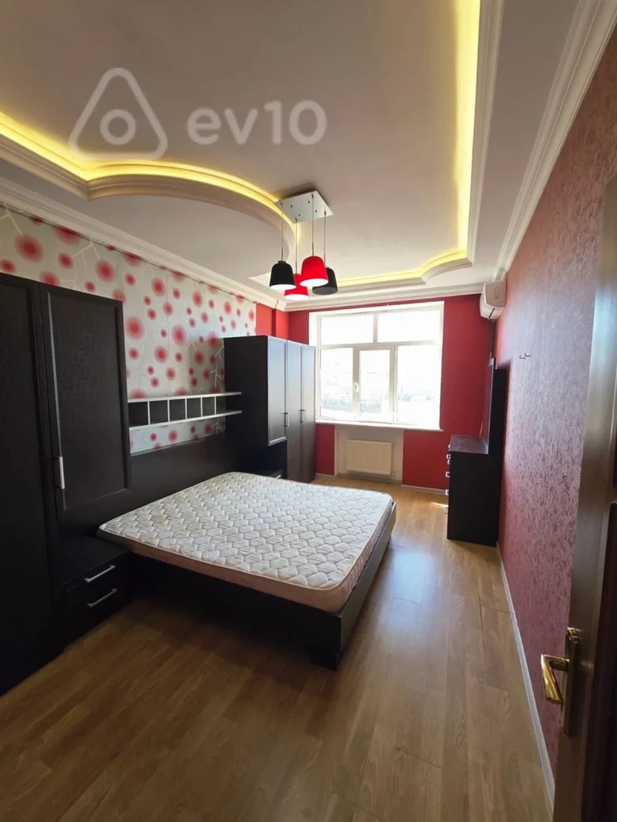 Kirayə verilir 3 otaqlı yeni tikili 65 m²