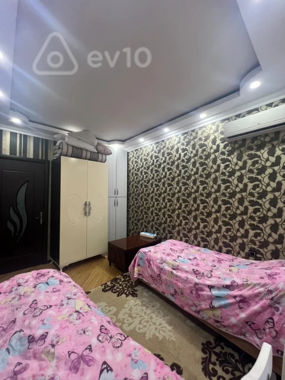 Kirayə verilir 2 otaqlı yeni tikili 110 m²