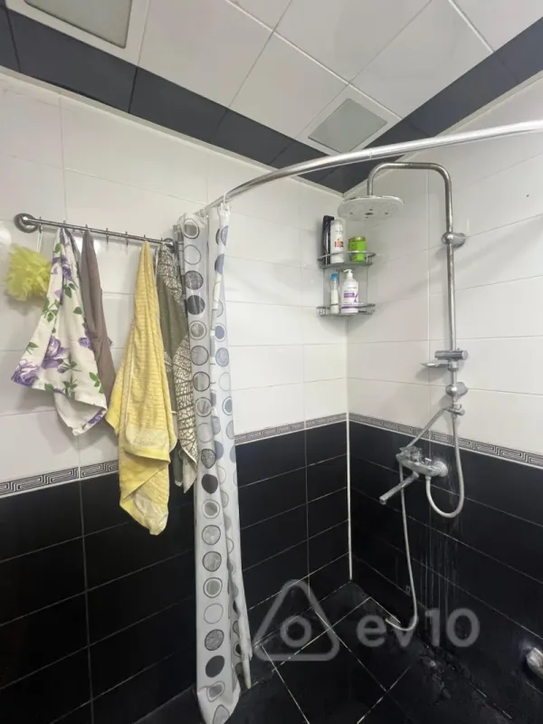 Kirayə verilir 2 otaqlı yeni tikili 110 m²