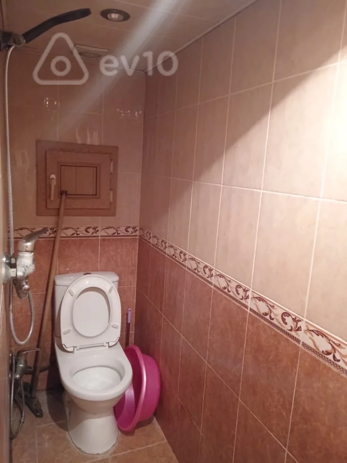 Kirayə verilir 2 otaqlı köhnə tikili 45 m²