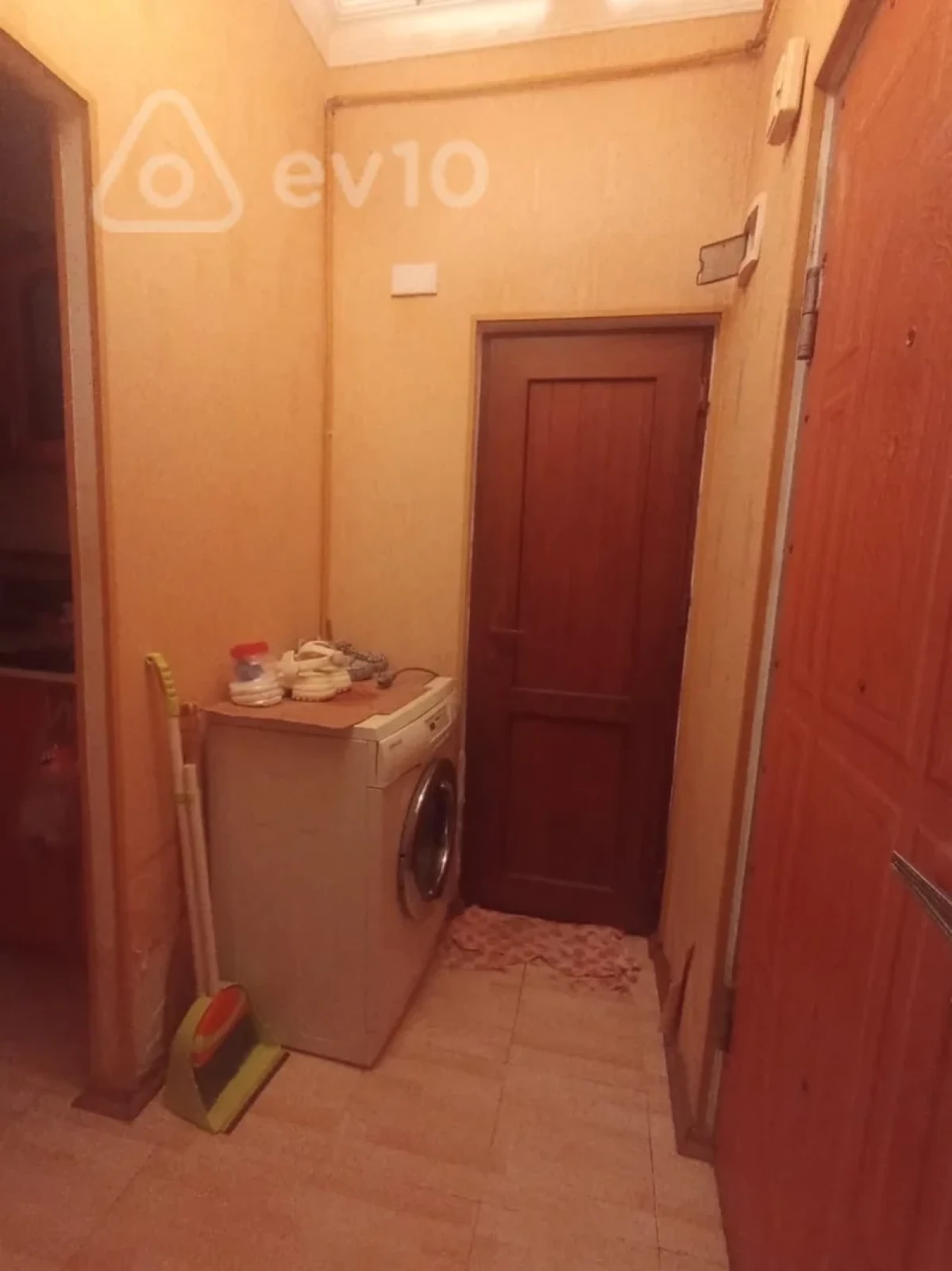 Kirayə verilir 2 otaqlı köhnə tikili 45 m²