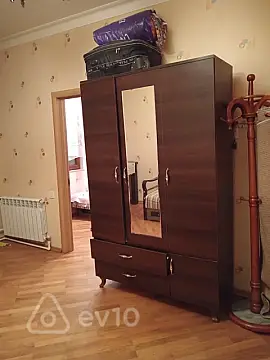 Kirayə verilir 2 otaqlı köhnə tikili 45 m²